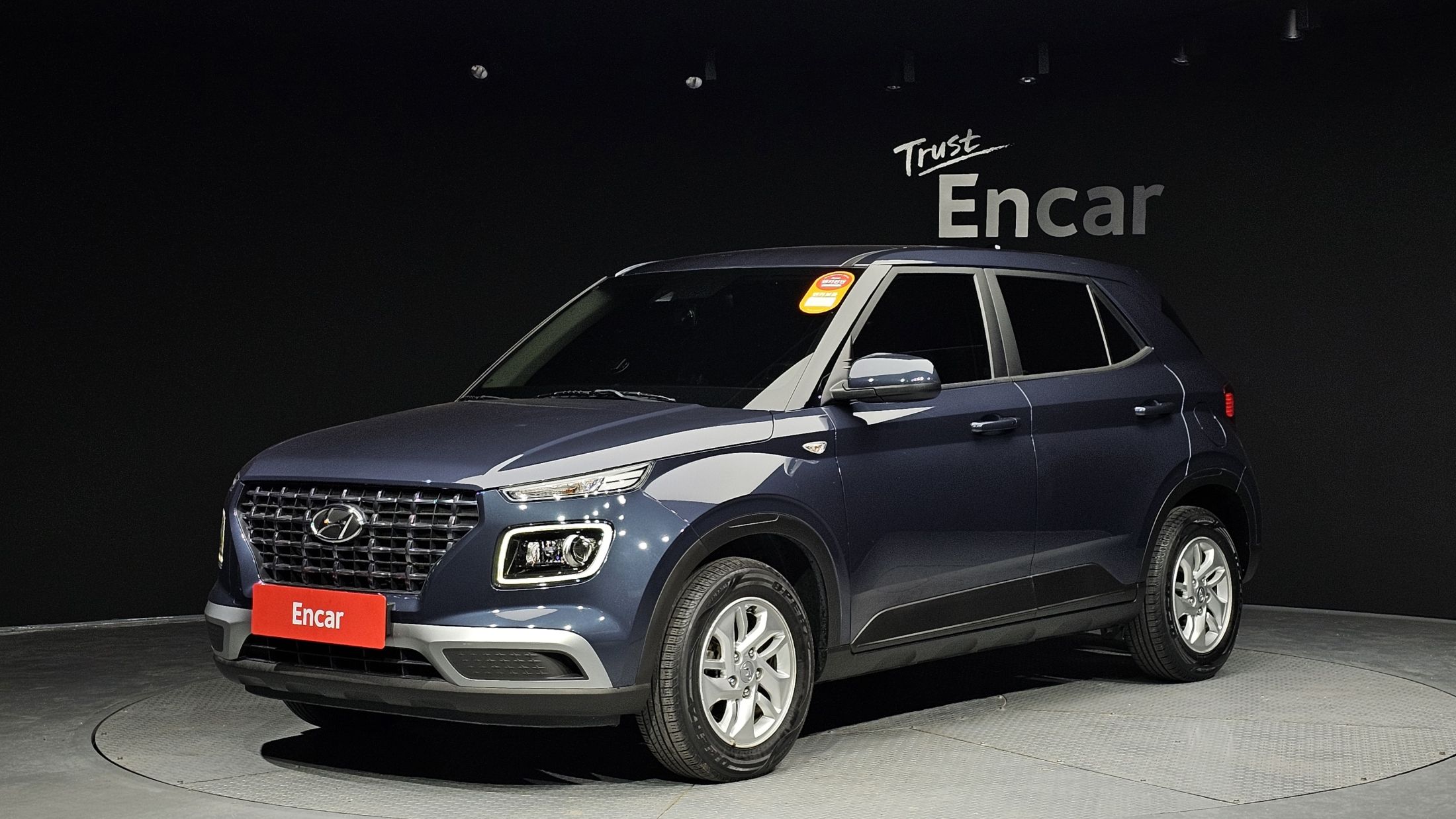 HYUNDAI VENUE