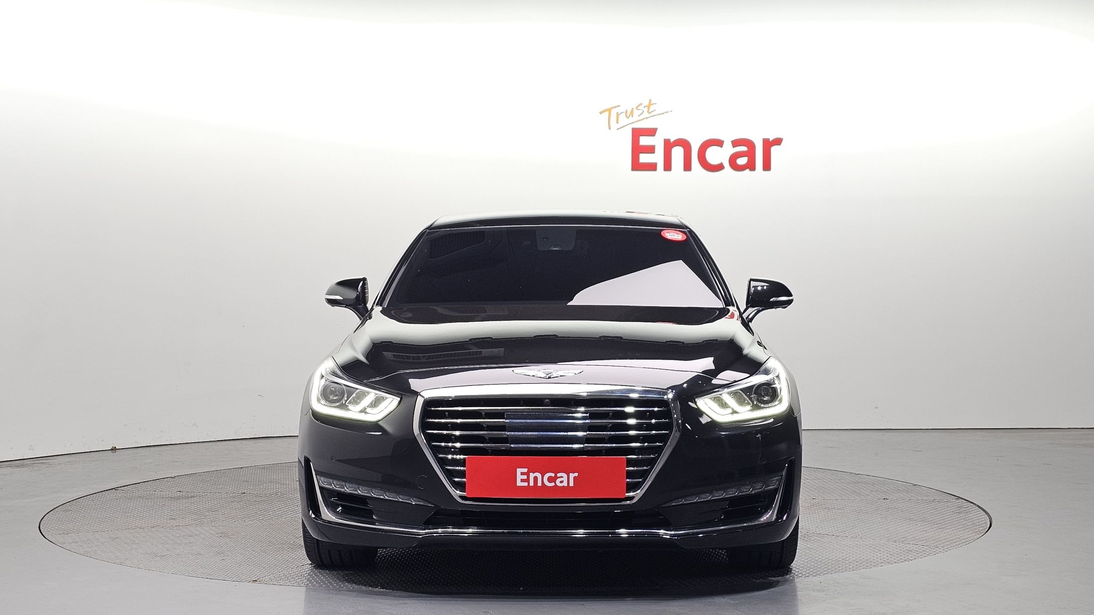 GENESIS EQ900 2017