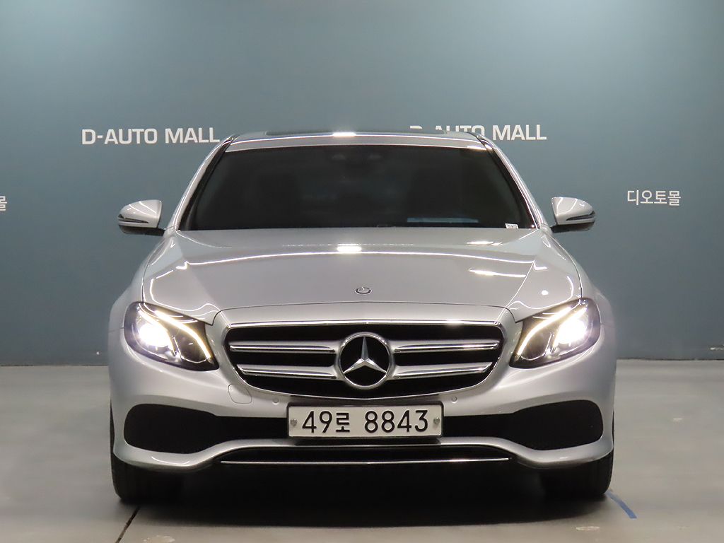 MERCEDES BENZ E-CLASS W213 2017
