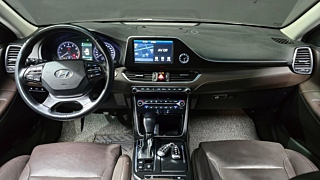 HYUNDAI GRANDEUR IG 2017