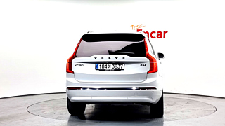VOLVO XC90 2023