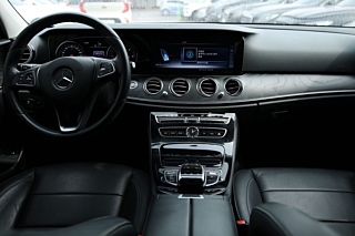 MERCEDES BENZ E-CLASS W213 2017