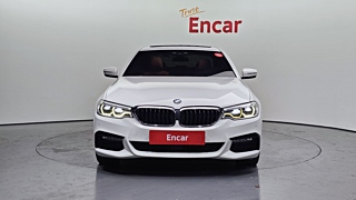 BMW 5-SERIES G30 2017