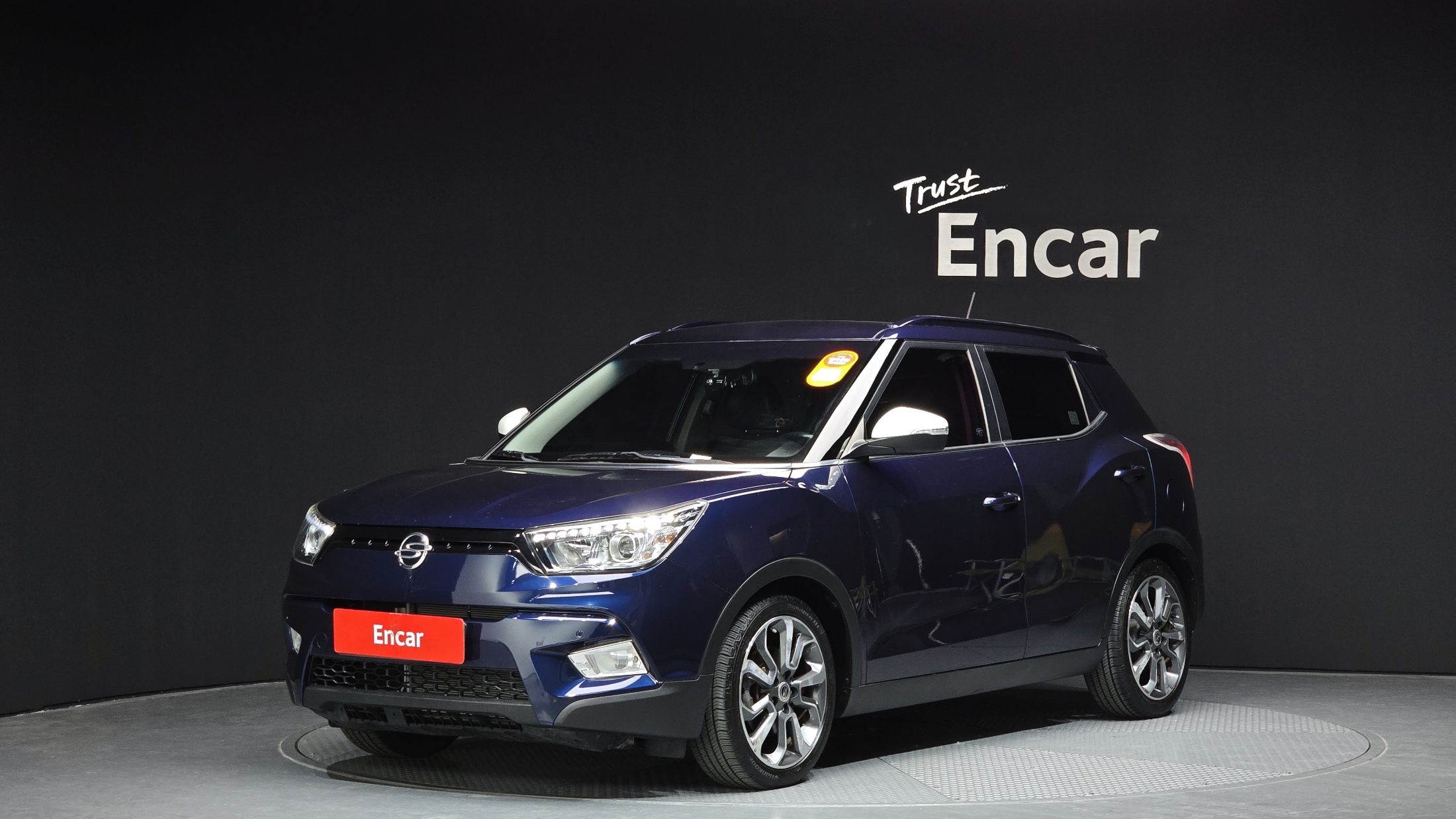 SSANGYONG TIVOLI 2015