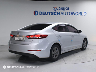 HYUNDAI AVANTE AD 2016