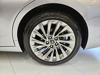 LEXUS ES300H 2024