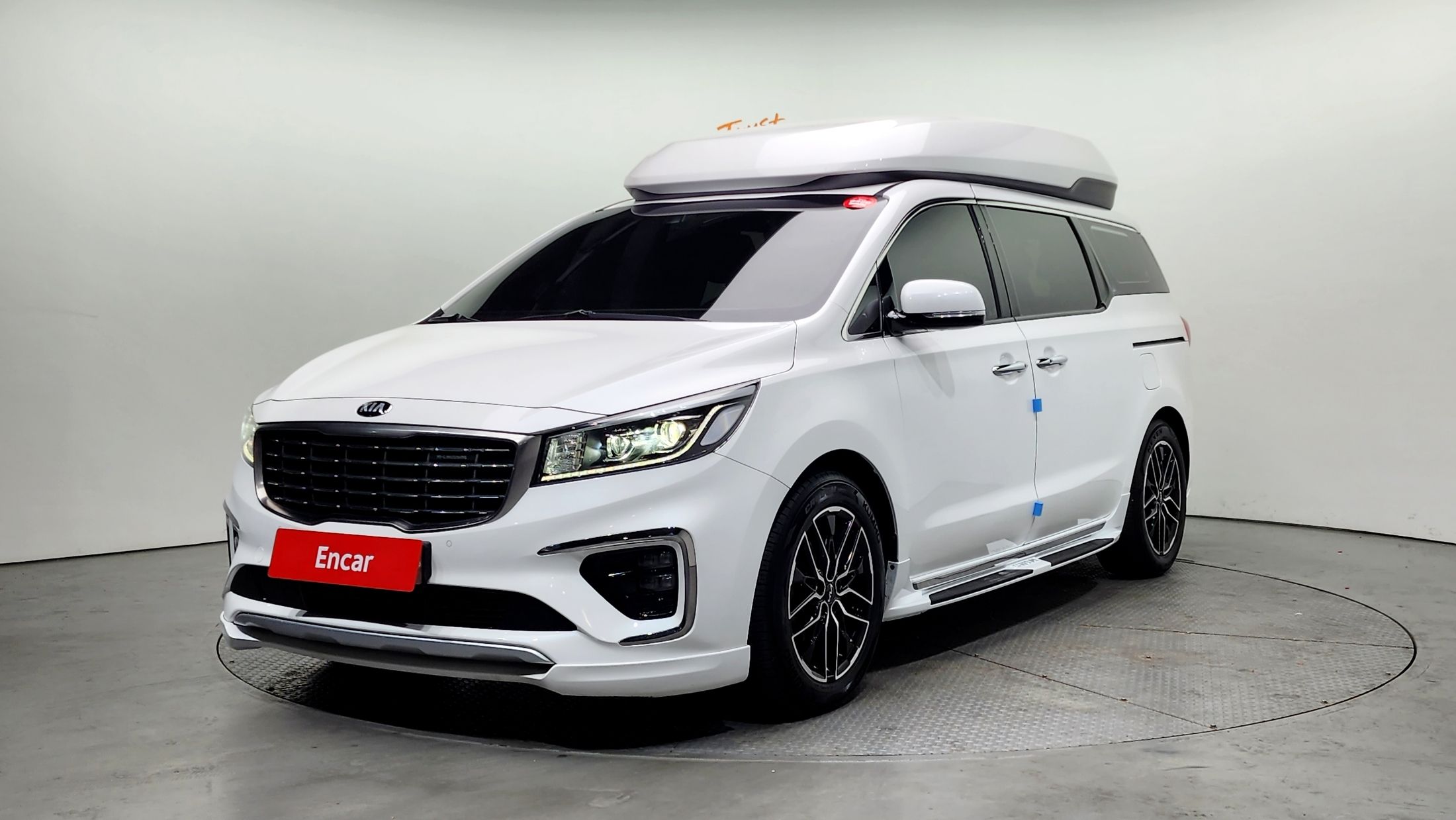 KIA CARNIVAL 2019