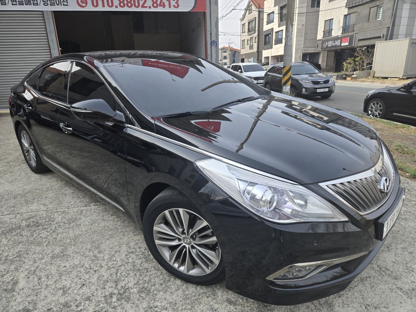 HYUNDAI GRANDEUR HG 2015