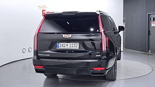 CADILLAC ESCALADE 2023
