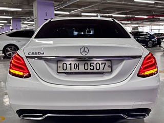 MERCEDES BENZ C-CLASS W205 2016