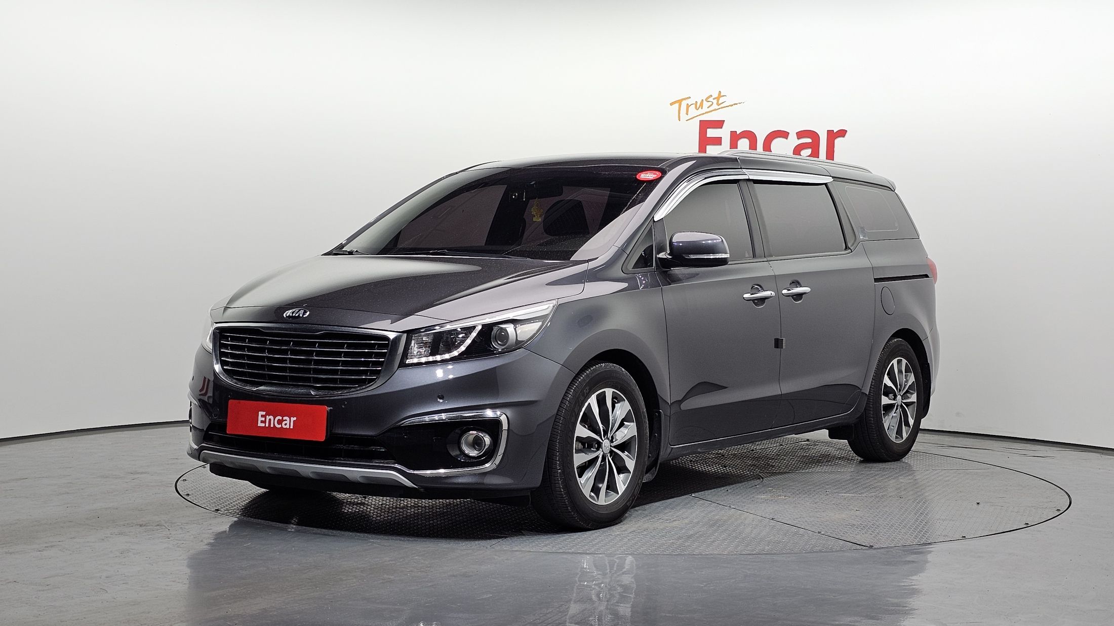 KIA CARNIVAL 2015