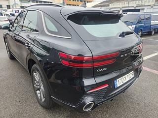 GENESIS GV70 2024