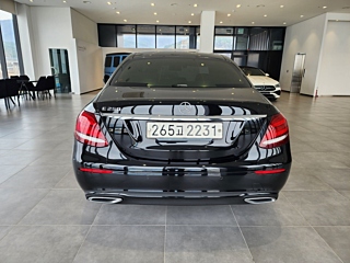 MERCEDES BENZ E-CLASS W213 2020
