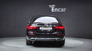 MERCEDES BENZ E-CLASS W213 2021