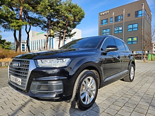 AUDI Q7 4M 2019
