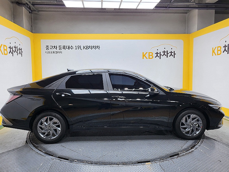 HYUNDAI AVANTE HYBRID CN7 2024