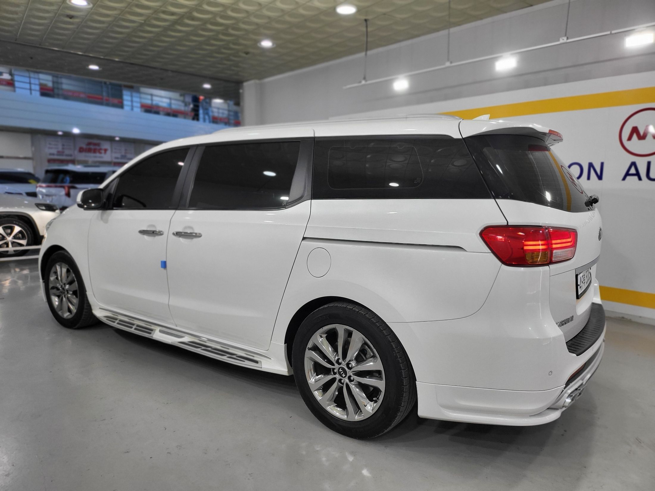 KIA CARNIVAL 2014