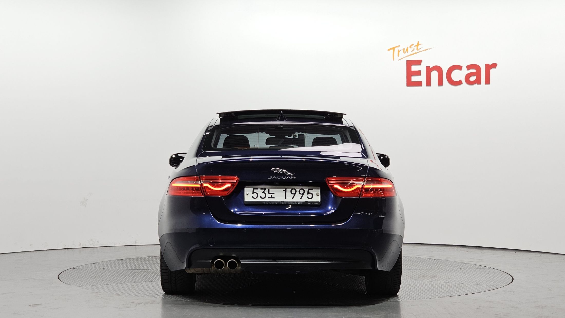 JAGUAR XE 2018