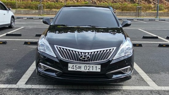 HYUNDAI GRANDEUR HG 2016