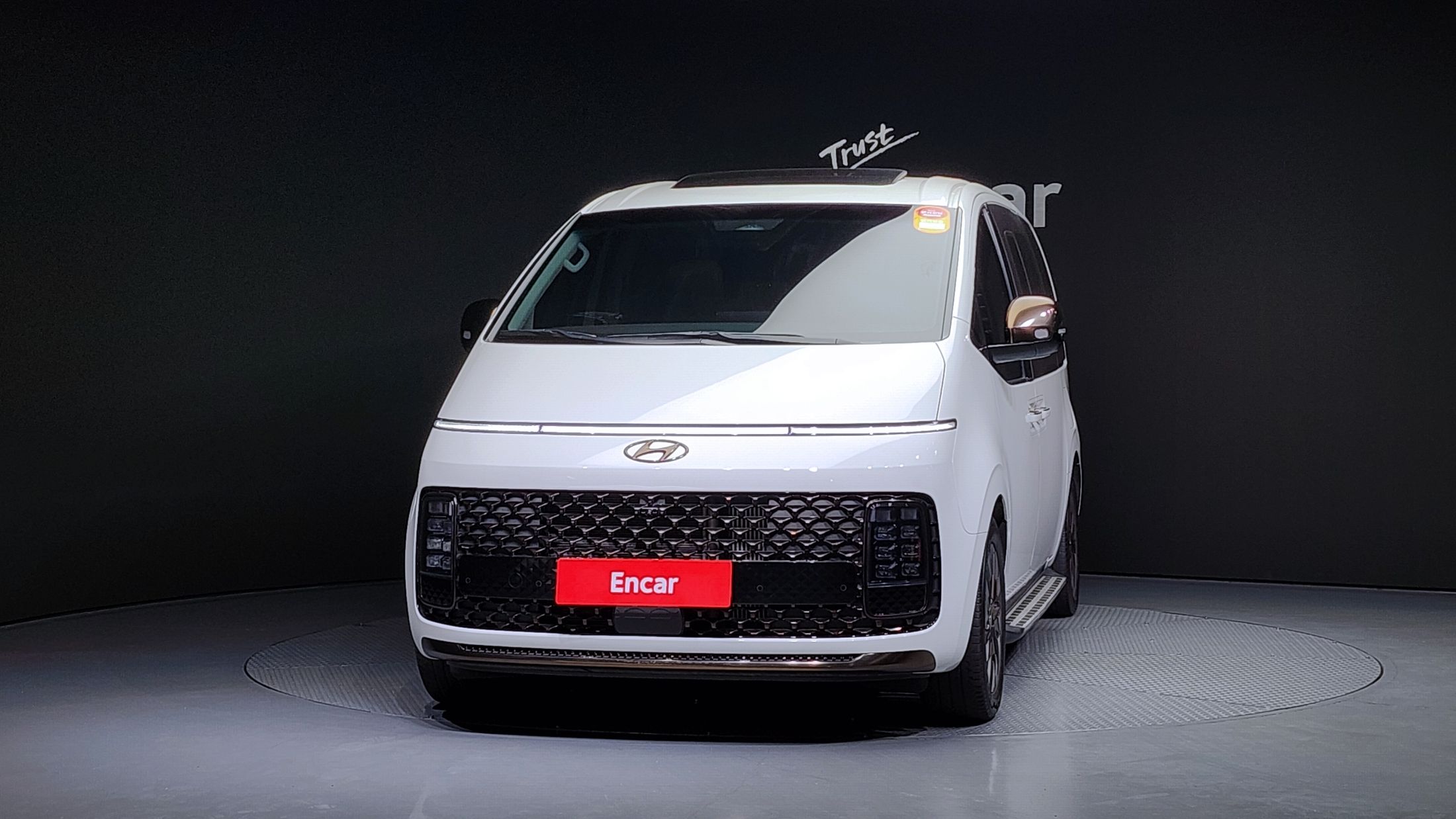 HYUNDAI STARIA 2023