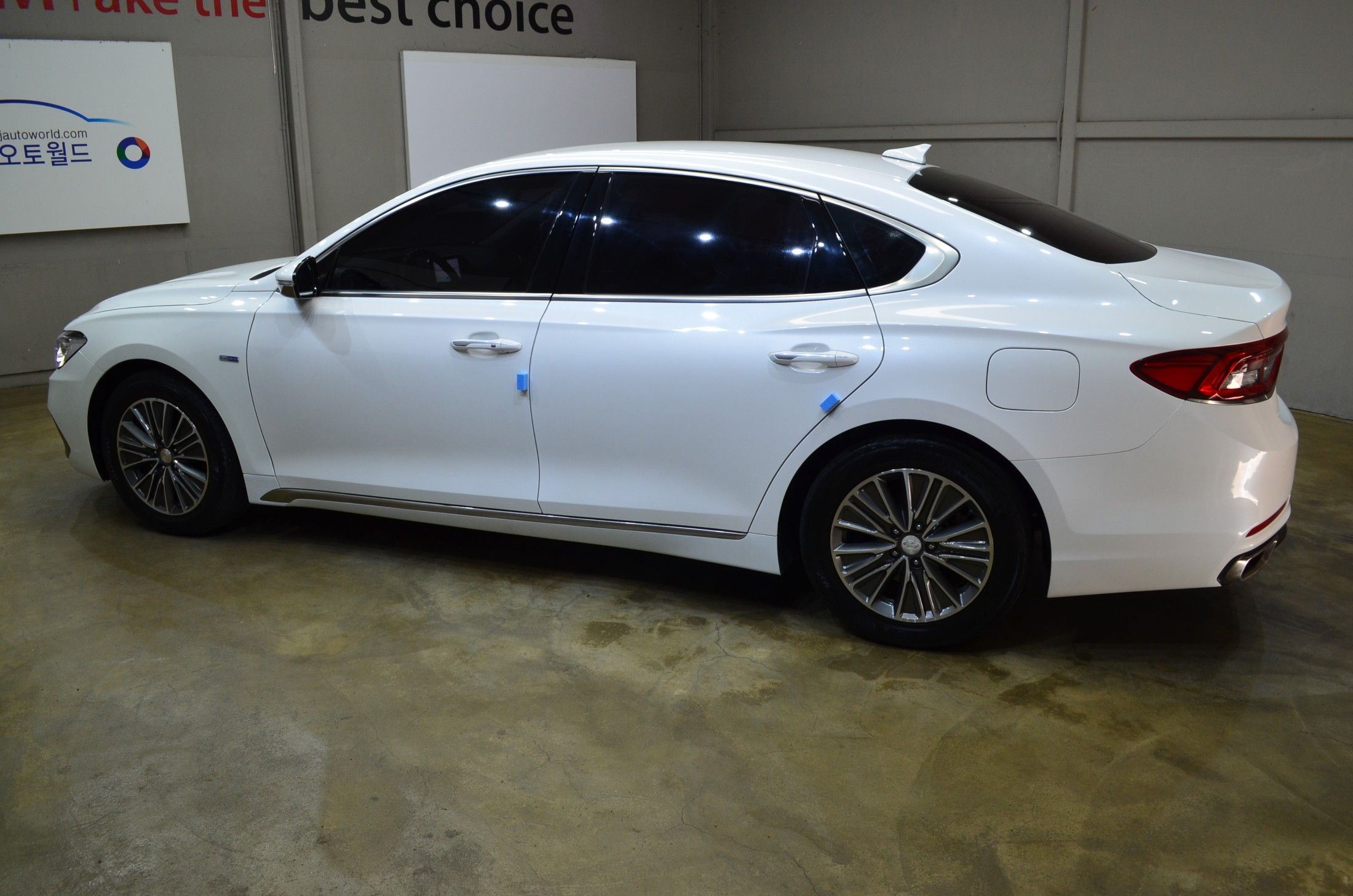 HYUNDAI GRANDEUR IG HYBRID 2018