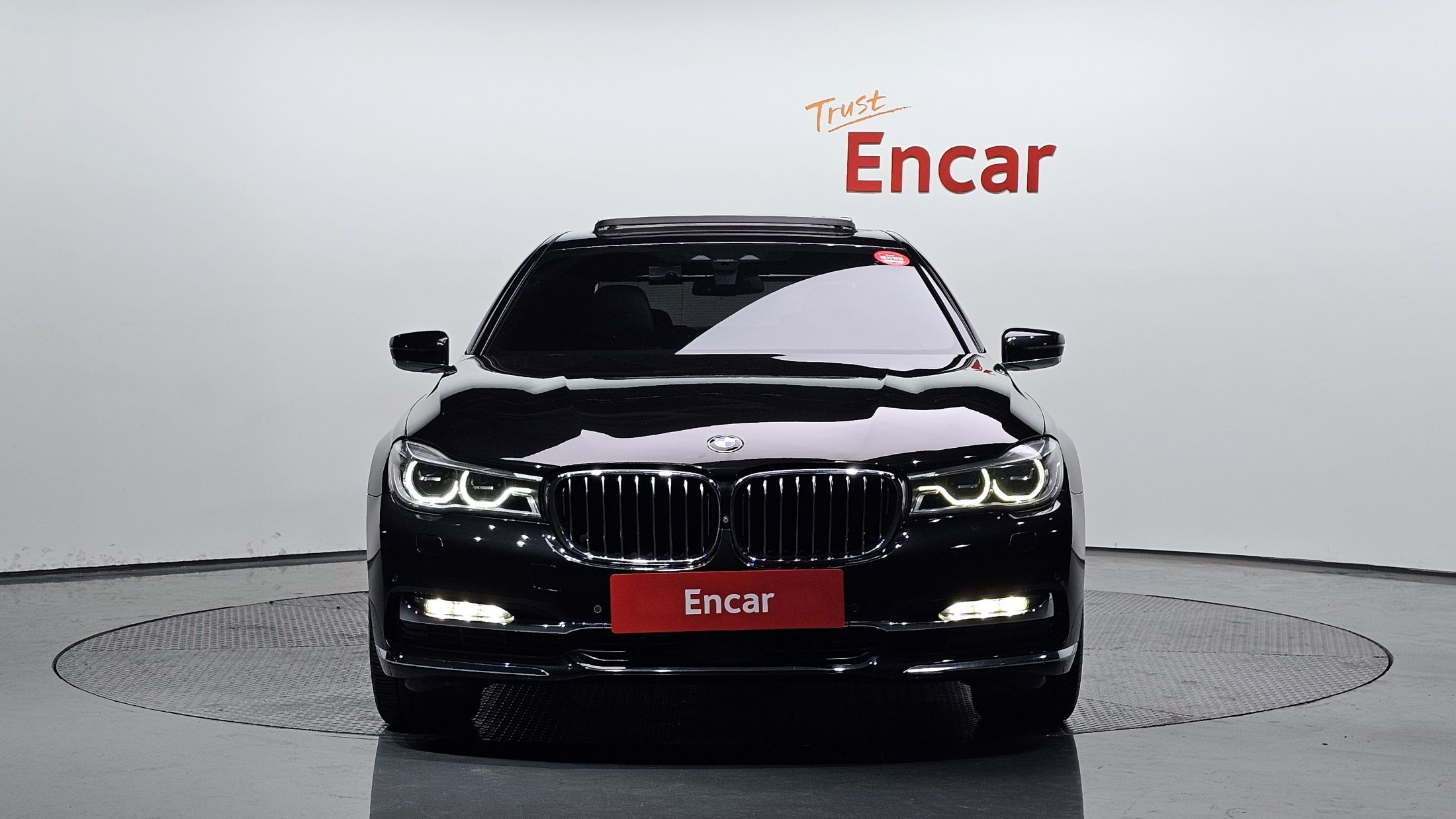 BMW 7-SERIES G11 2016