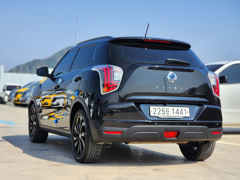 SSANGYONG TIVOLI VERY NEW 2019