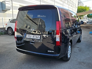 HYUNDAI STARIA 2021
