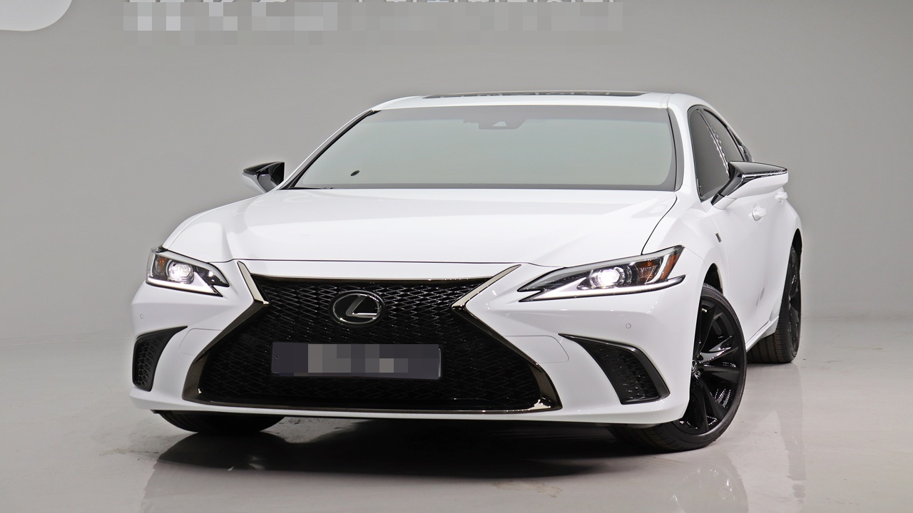 LEXUS ES300H 2024