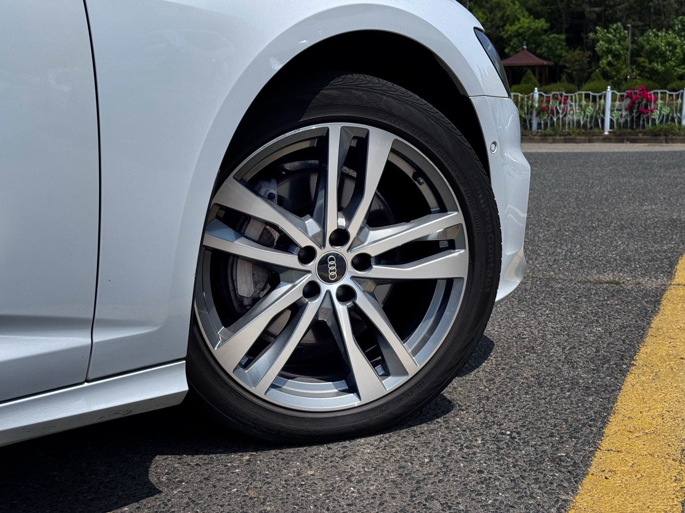 AUDI A6 C8