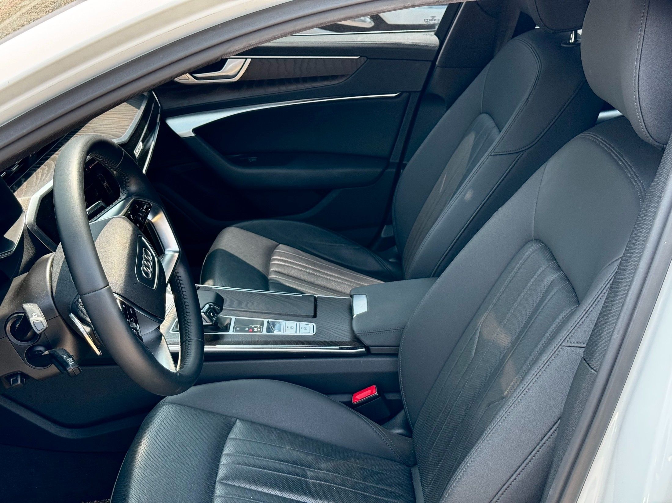 AUDI A6 C8