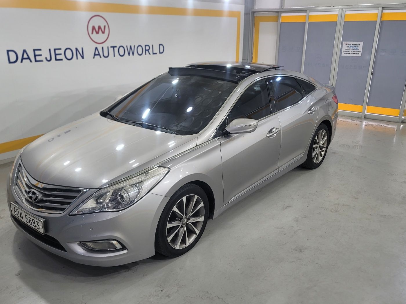 HYUNDAI GRANDEUR HG