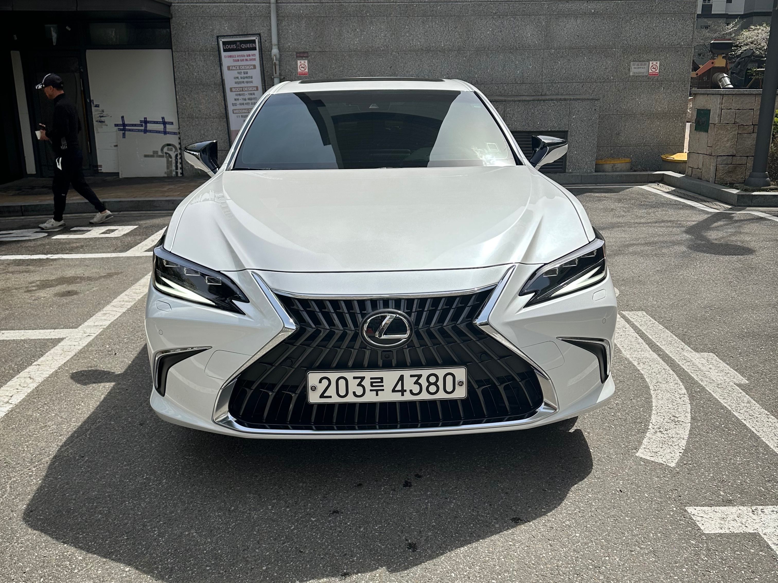 LEXUS ES300H 2024