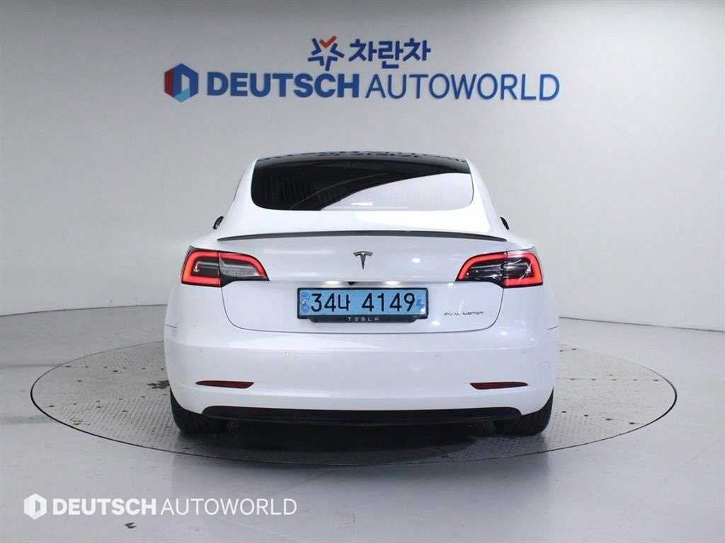 TESLA MODEL 3 2019