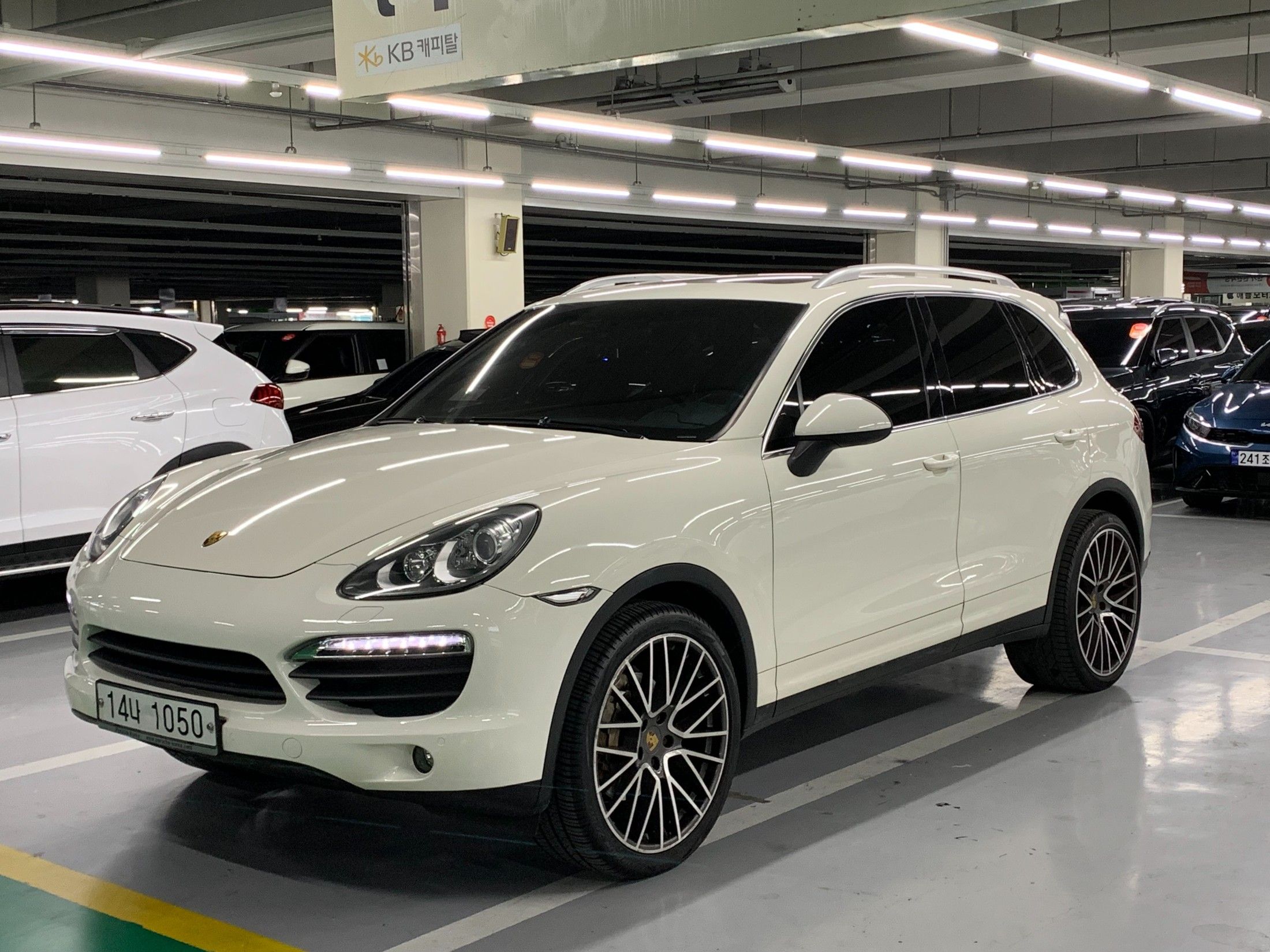 PORSCHE CAYENNE