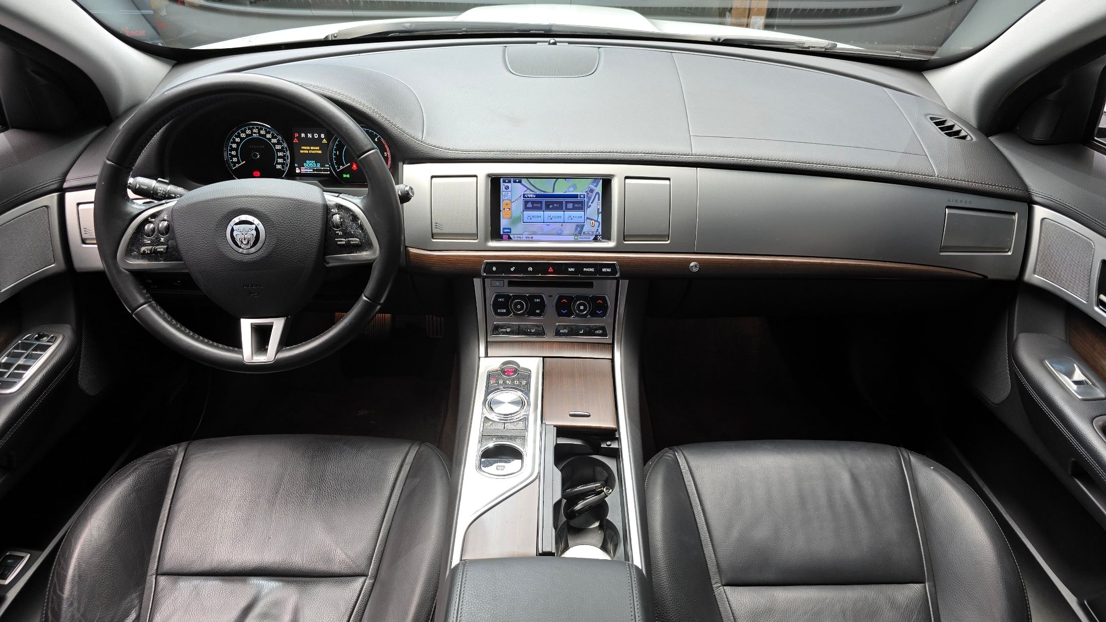 JAGUAR XF 2013