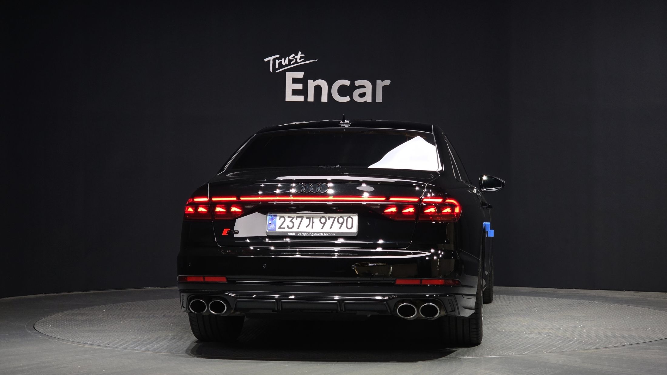 AUDI S8 D5 2023