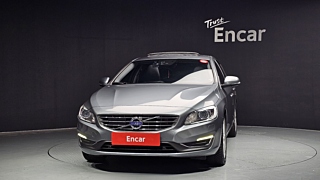 VOLVO S60 2018