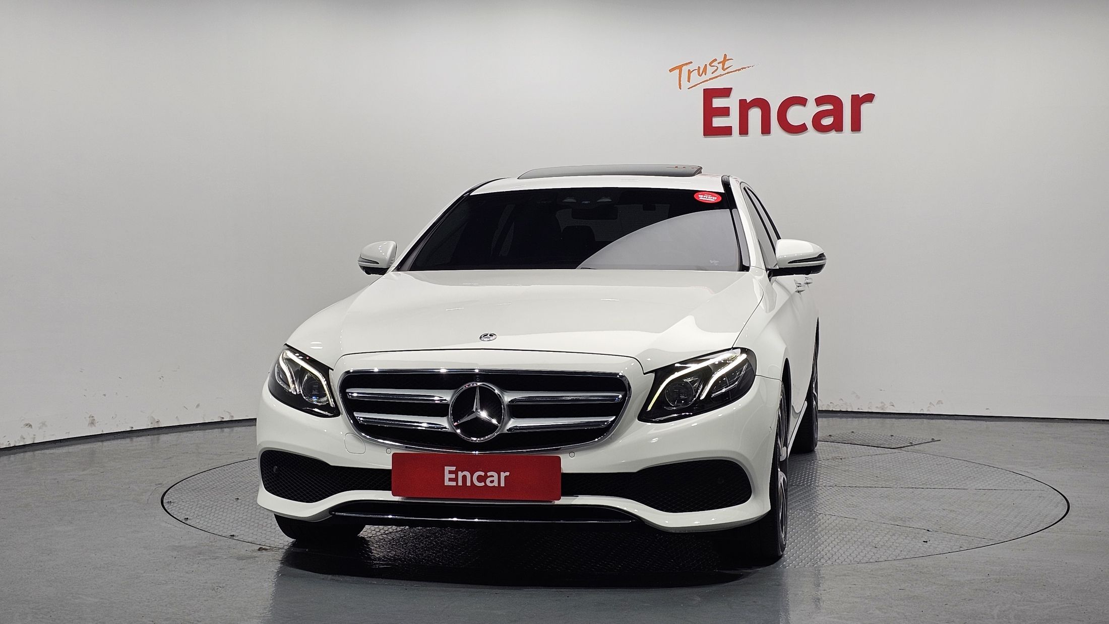 MERCEDES BENZ E-CLASS W213 2018