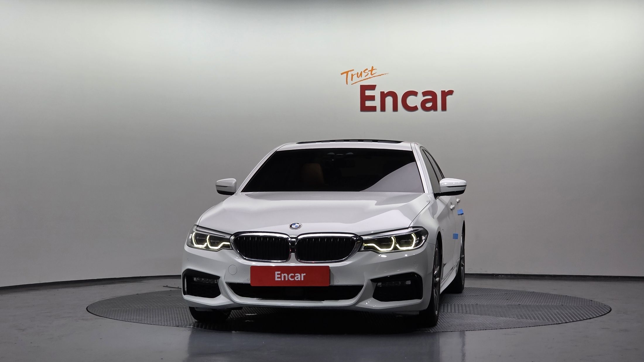 BMW 5-SERIES G30 2017
