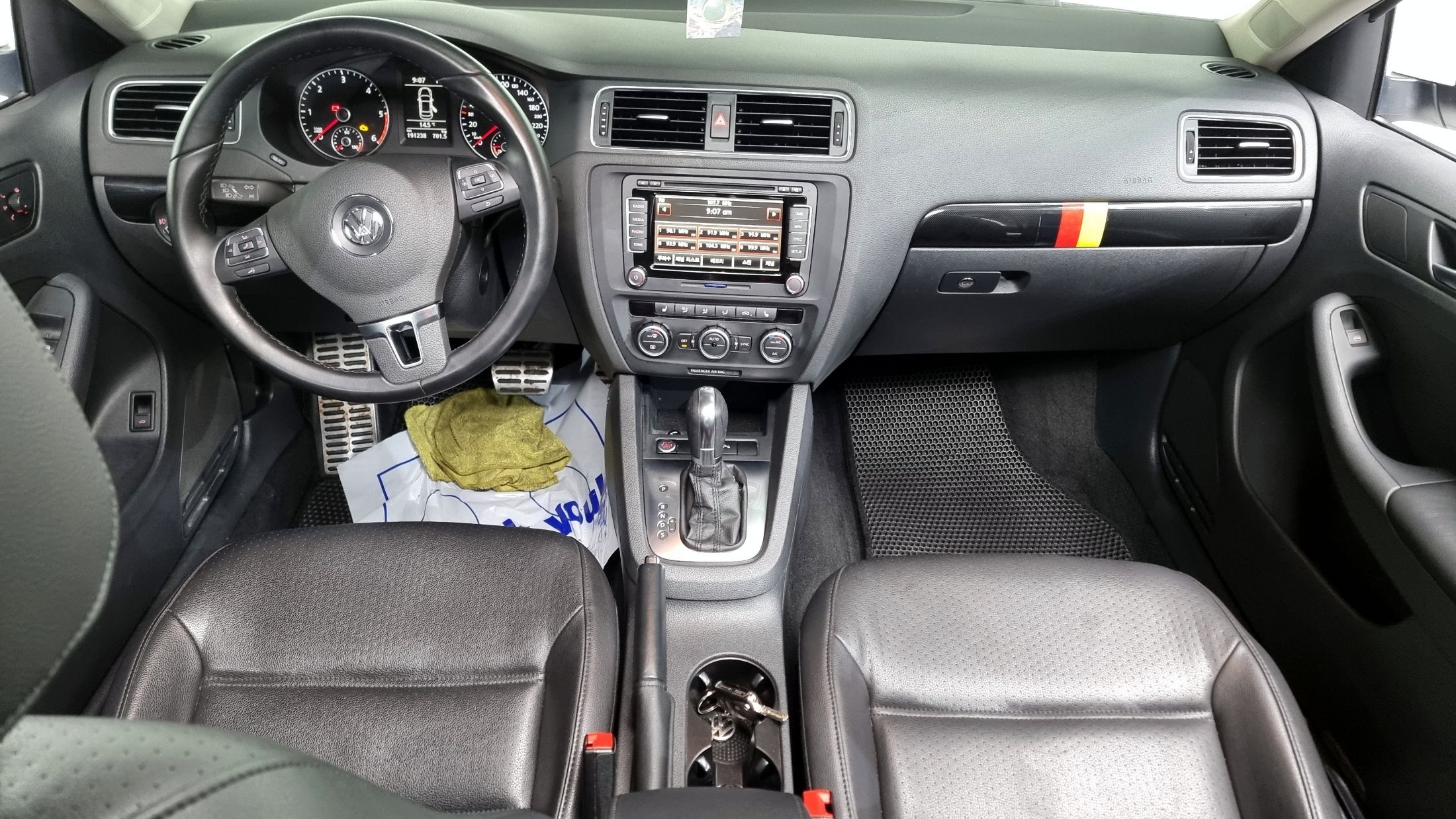 VOLKSWAGEN JETTA 2013