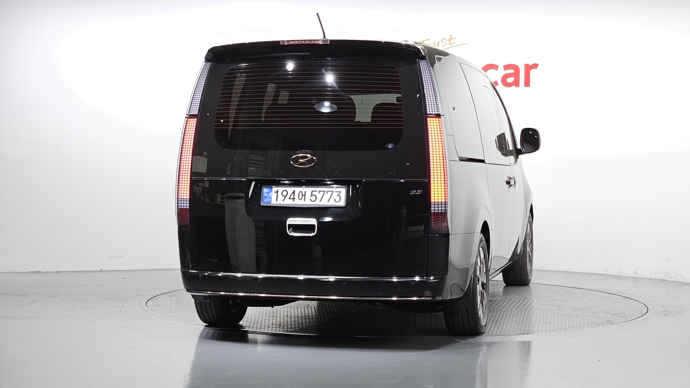 HYUNDAI STARIA 2021