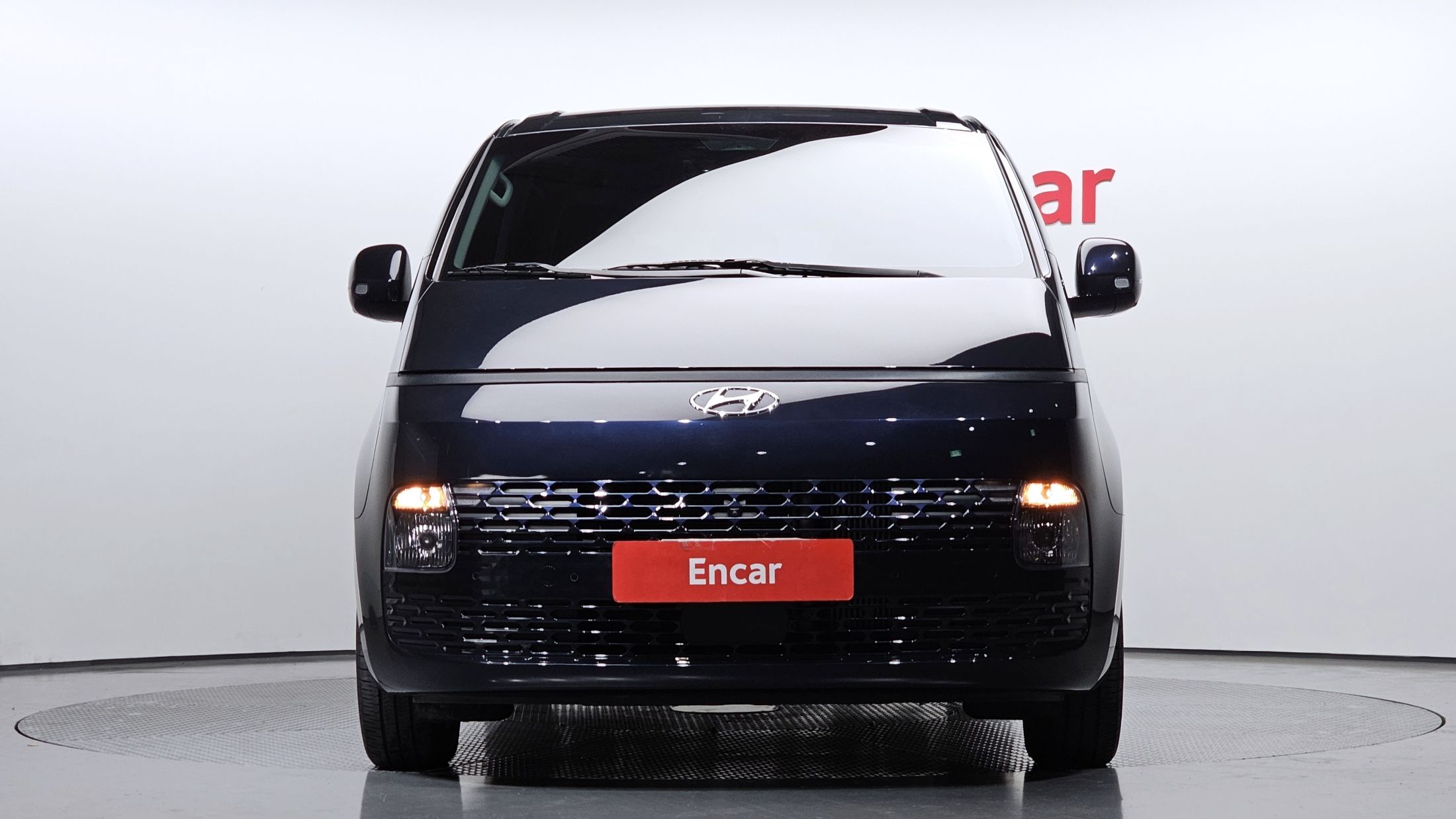 HYUNDAI STARIA 2023