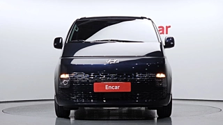HYUNDAI STARIA 2023