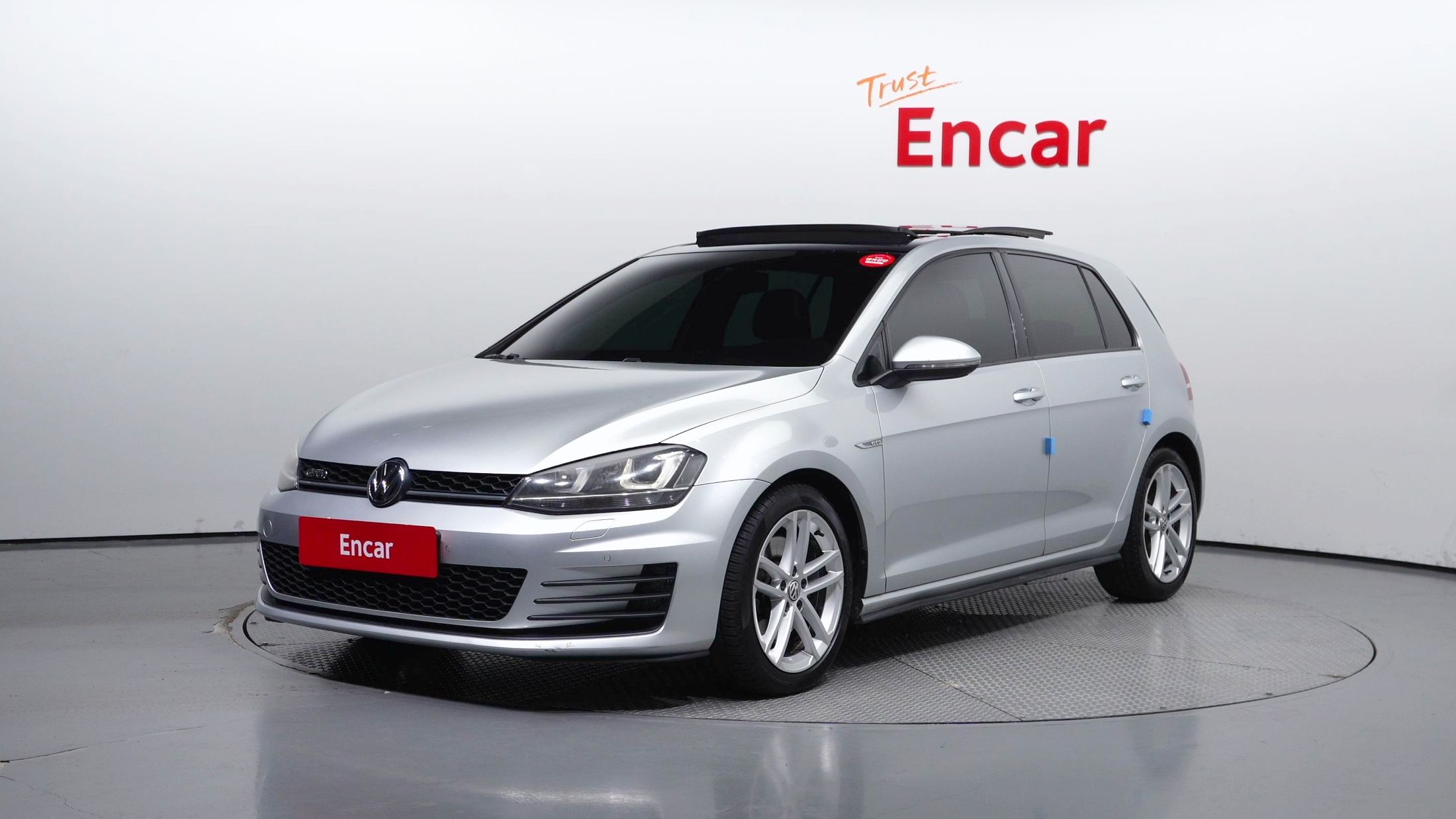 VOLKSWAGEN GOLF 2014