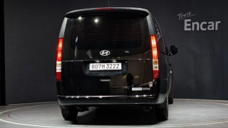 HYUNDAI STARIA 2024