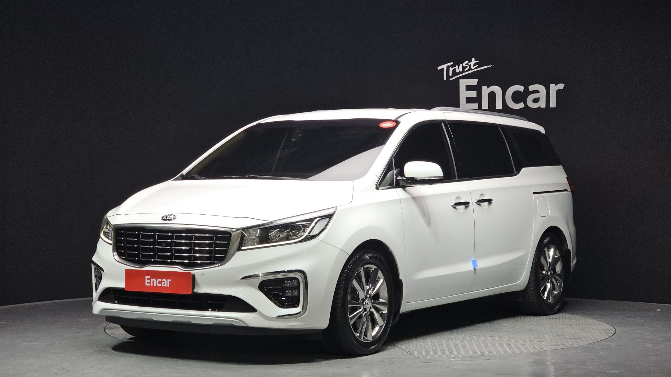 KIA CARNIVAL 2018