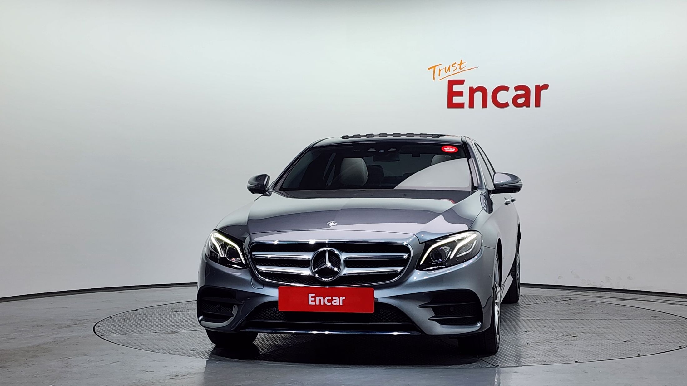 MERCEDES BENZ E-CLASS W213 2019