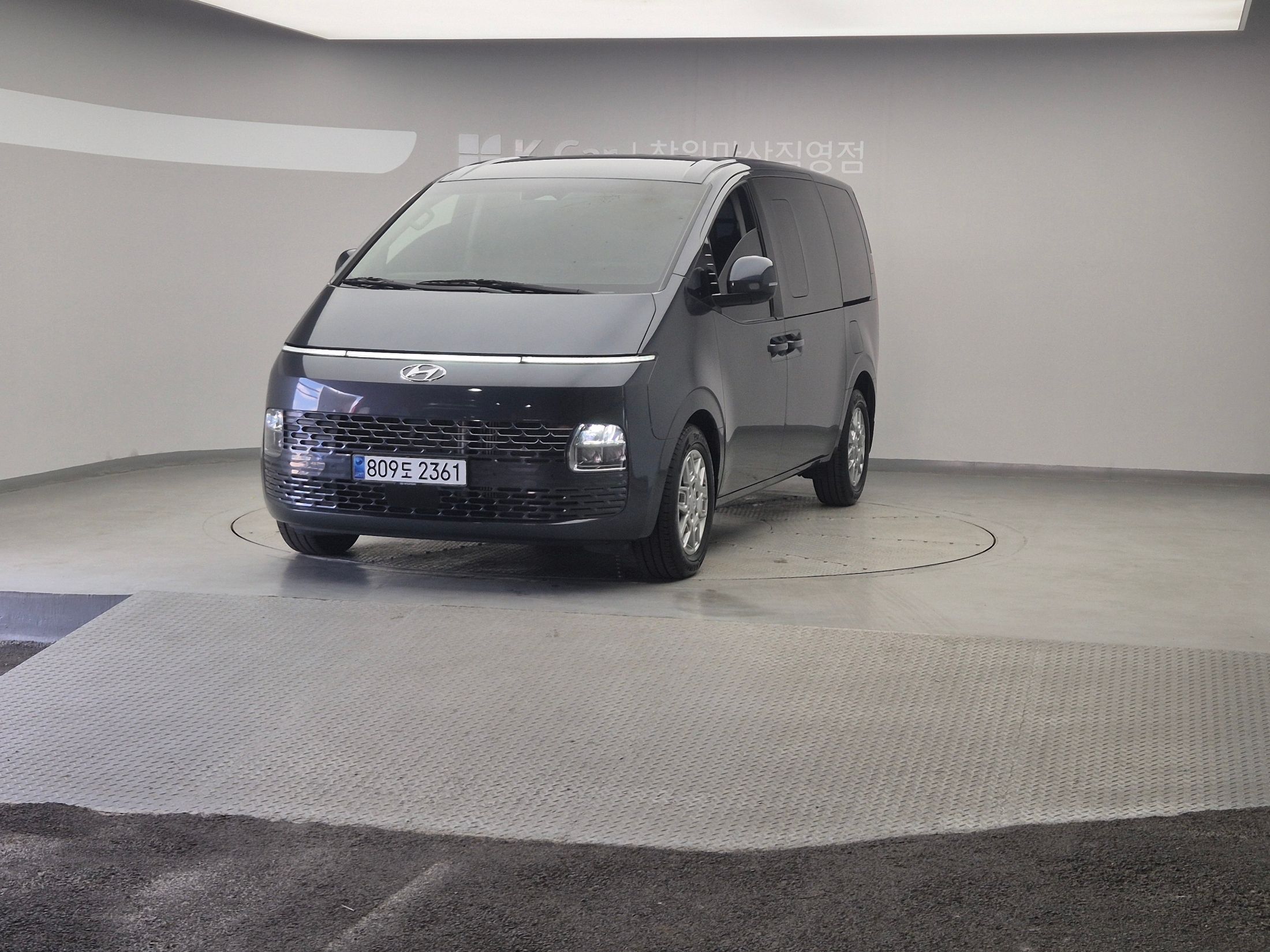 HYUNDAI STARIA 2024