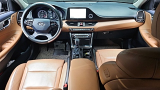 HYUNDAI GRANDEUR IG 2017